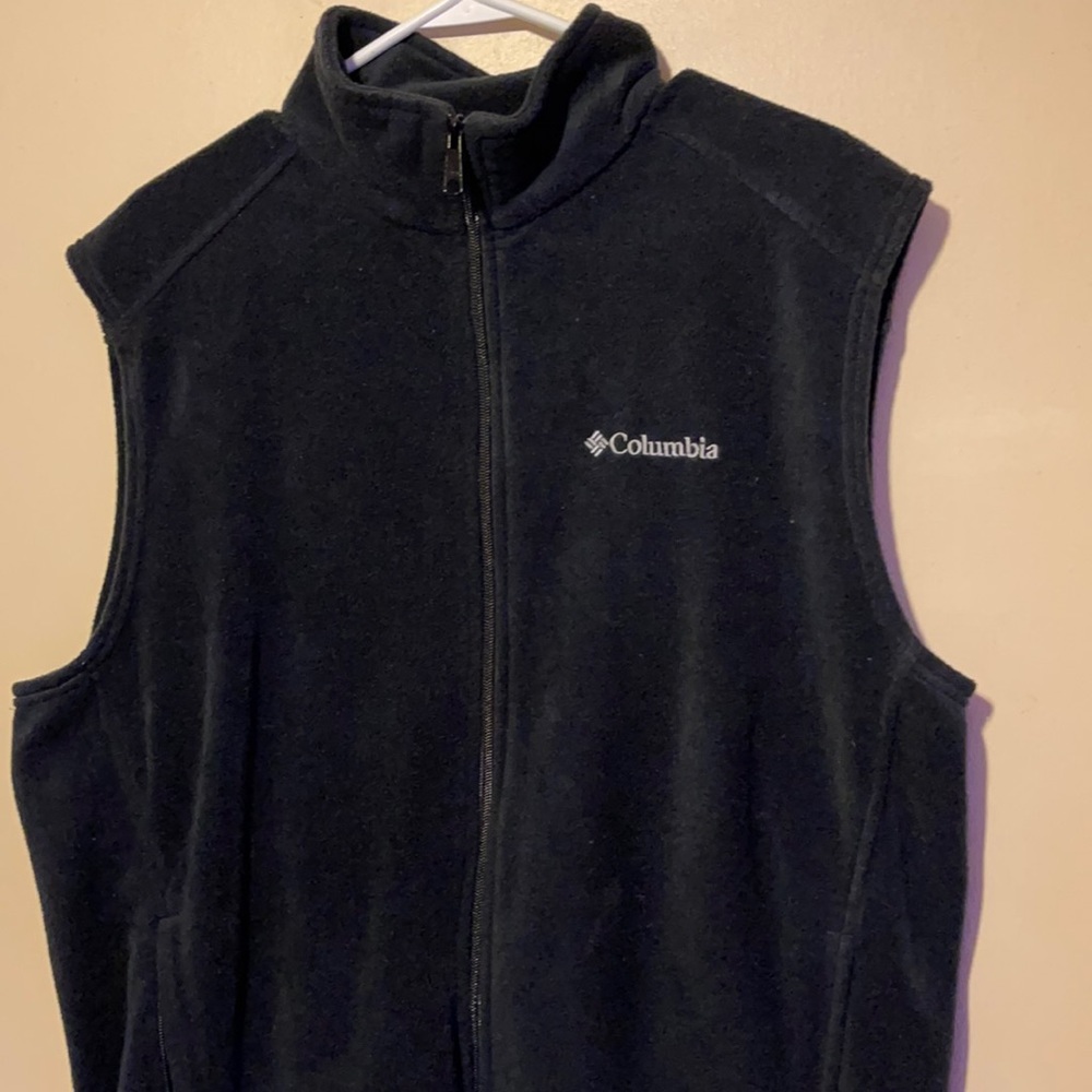 Black Columbia vest size large